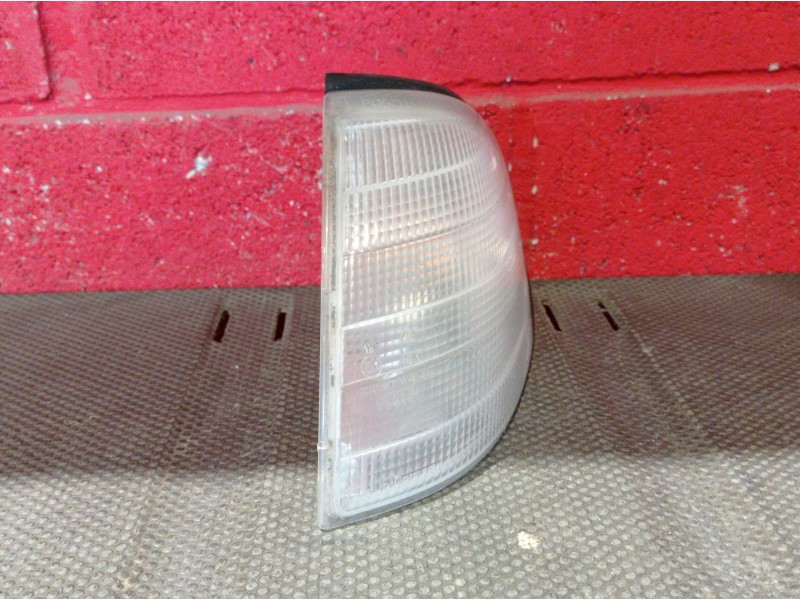 Recambio de piloto delantero izquierdo para mercedes clase c (w202) berlina 180 (202.018) referencia OEM IAM    Recambio de piloto delantero izquierdo para mercedes clase c (w202) berlina 180 (202.018) referencia OEM IAM