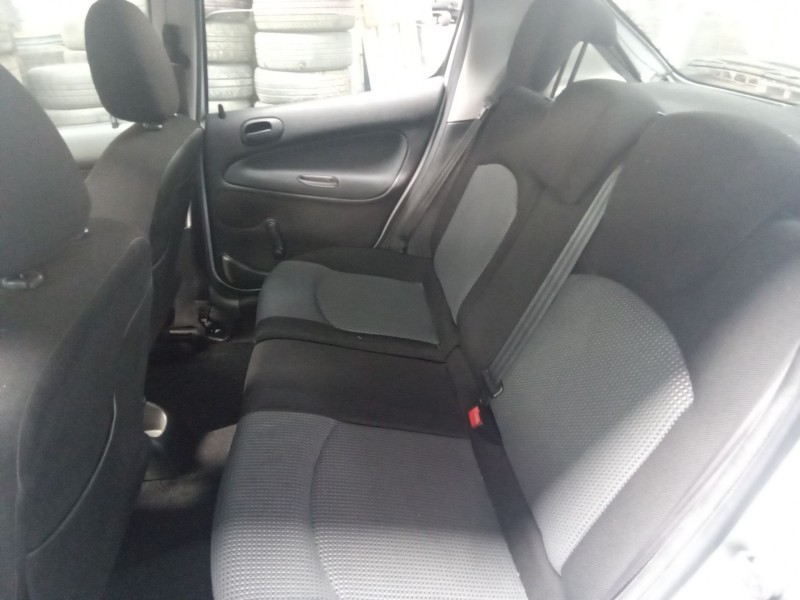 peugeot 206 1.4 75 del año 2004
