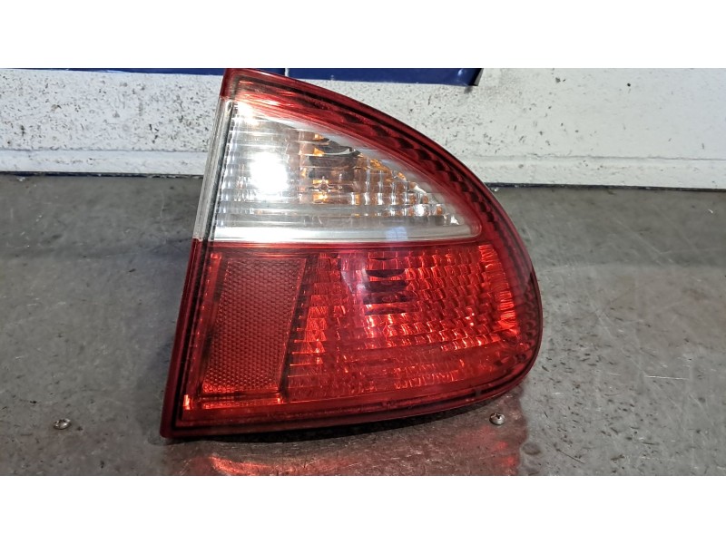 Recambio de piloto trasero derecho para seat leon (1m1) 1.9 tdi referencia OEM IAM   