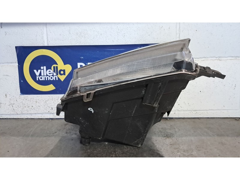 Recambio de faro derecho para ford fusion (cbk) elegance referencia OEM IAM   