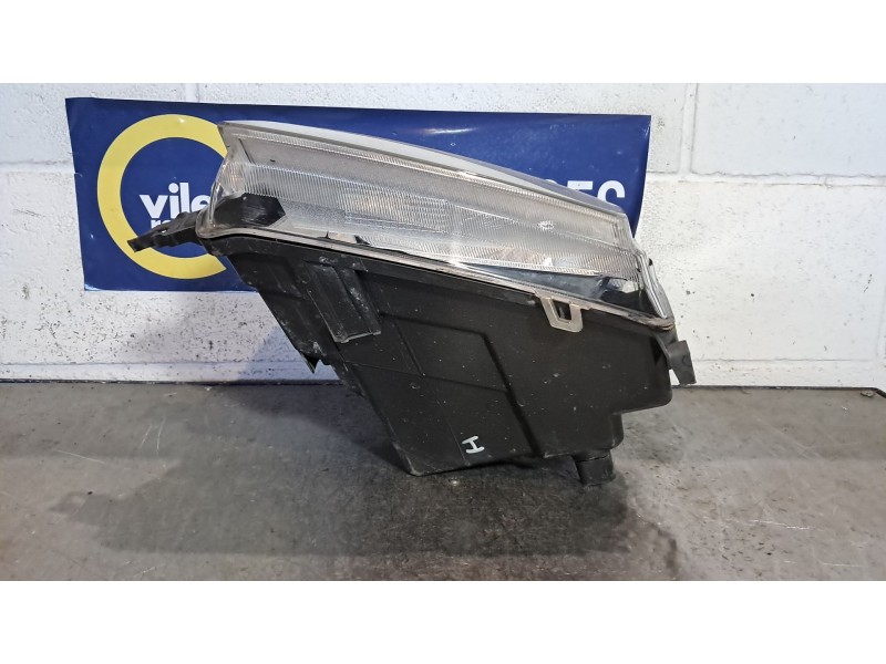 Recambio de faro izquierdo para ford fusion (cbk) elegance referencia OEM IAM   