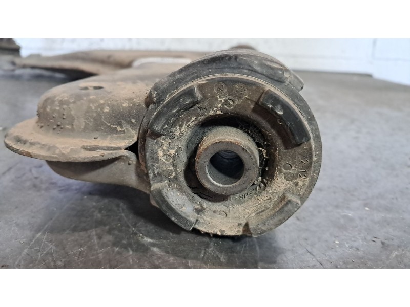 Recambio de brazo suspension inferior delantero izquierdo para opel astra h berlina elegance referencia OEM IAM   