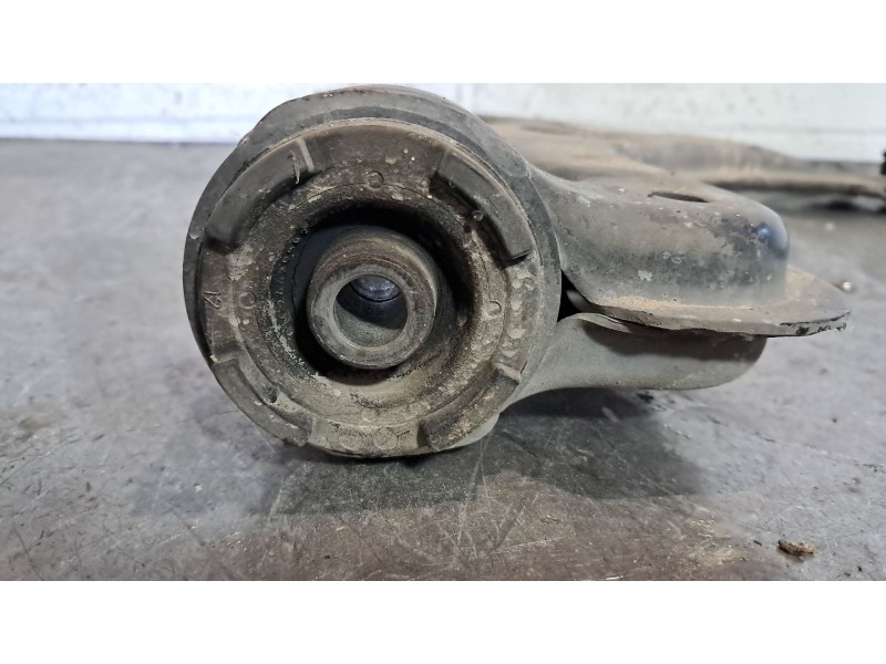 Recambio de brazo suspension inferior delantero derecho para opel astra h berlina 1.7 16v cdti cat (z 17 dtl / lrb) referencia O