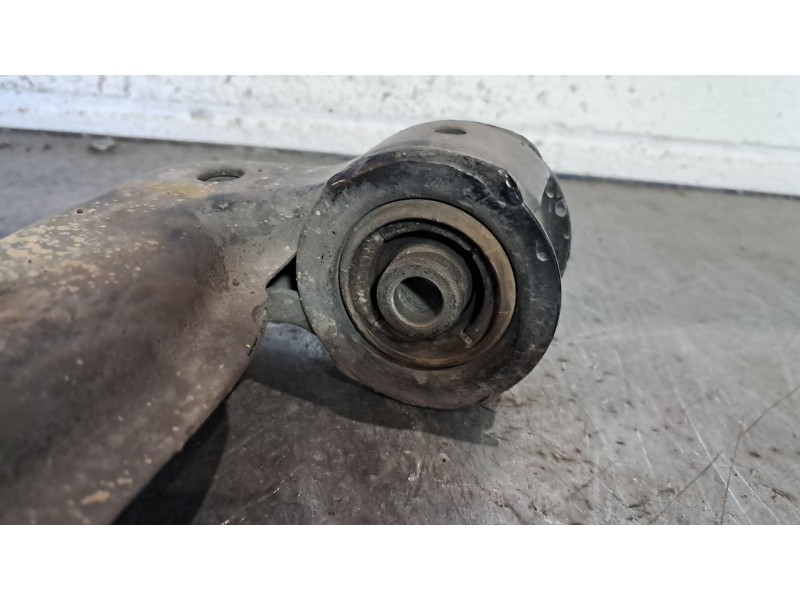 Recambio de brazo suspension inferior delantero derecho para opel astra h berlina 1.7 16v cdti cat (z 17 dtl / lrb) referencia O