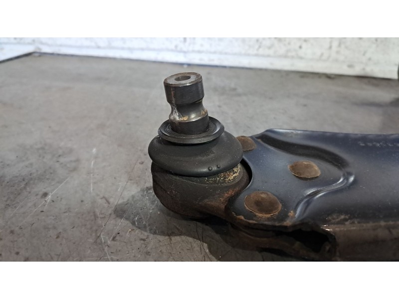 Recambio de brazo suspension inferior delantero derecho para ford fusion (cbk) elegance referencia OEM IAM 2S613042DA  