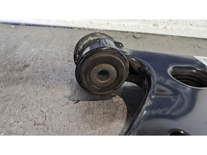 Recambio de brazo suspension inferior delantero derecho para ford fusion (cbk) elegance referencia OEM IAM 2S613042DA  