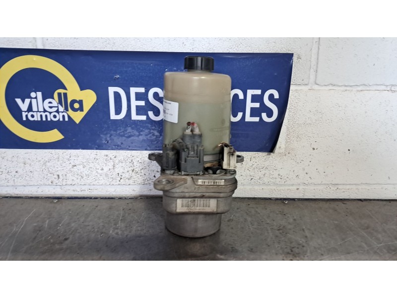 Recambio de bomba direccion para ford focus berlina (cap) 1.8 tdci turbodiesel cat referencia OEM IAM   