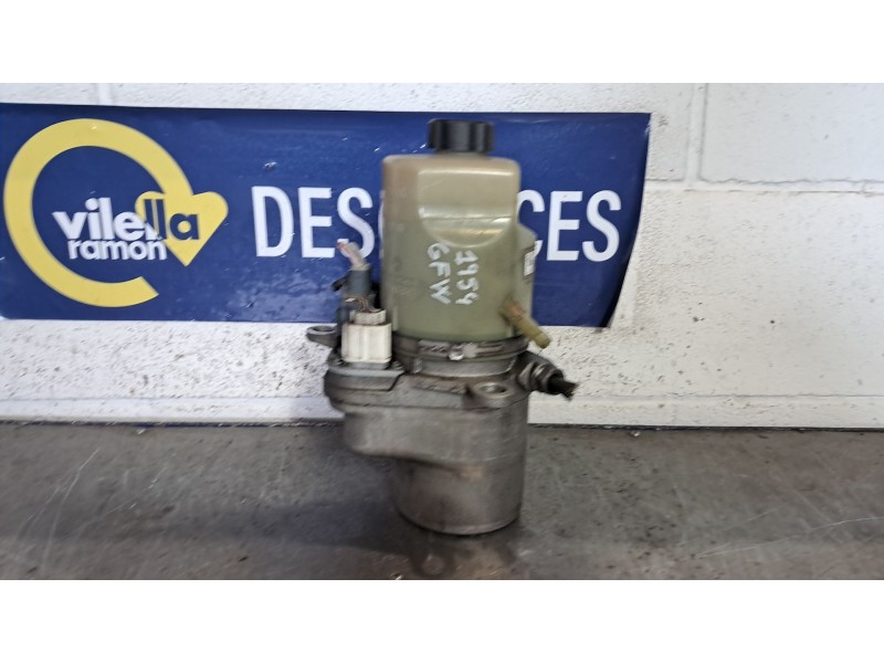 Recambio de bomba direccion para ford focus berlina (cap) 1.8 tdci turbodiesel cat referencia OEM IAM   