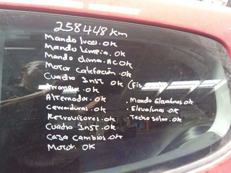 volkswagen golf v berlina (1k1) del año 2005