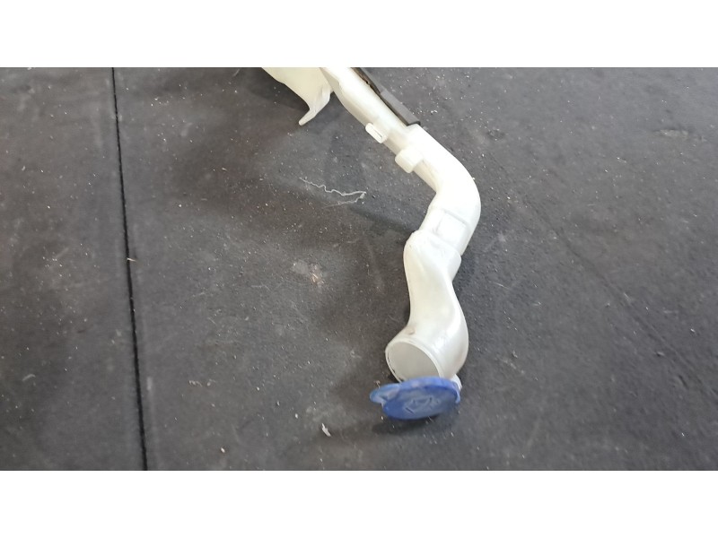 Recambio de deposito limpia para ford fusion (cbk) elegance referencia OEM IAM   