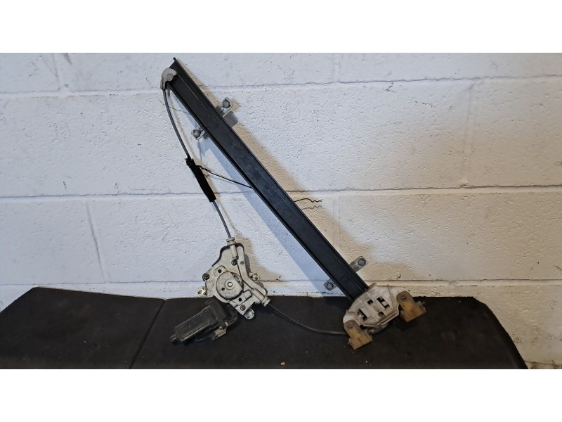 Recambio de elevalunas delantero derecho para hyundai h 1 starex h 1 starex td | 02.01 - 12.01 h 1 starex td | 02.01 - 12.01 ref