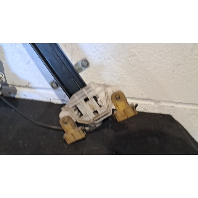 Recambio de elevalunas delantero derecho para hyundai h 1 starex h 1 starex td | 02.01 - 12.01 h 1 starex td | 02.01 - 12.01 ref