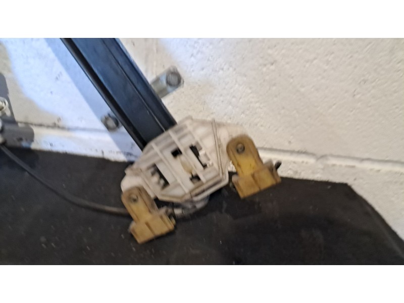 Recambio de elevalunas delantero derecho para hyundai h 1 starex h 1 starex td | 02.01 - 12.01 h 1 starex td | 02.01 - 12.01 ref