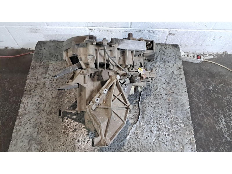 Recambio de caja cambios para renault laguna (b56) 1.8 (b56z) referencia OEM IAM JB3100  