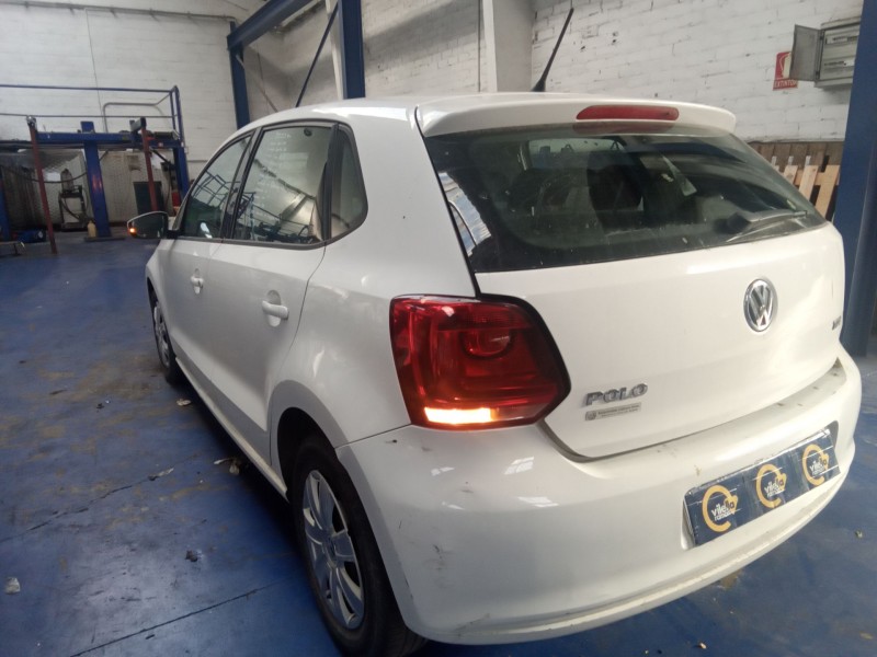 volkswagen polo (6r1) del año 2009