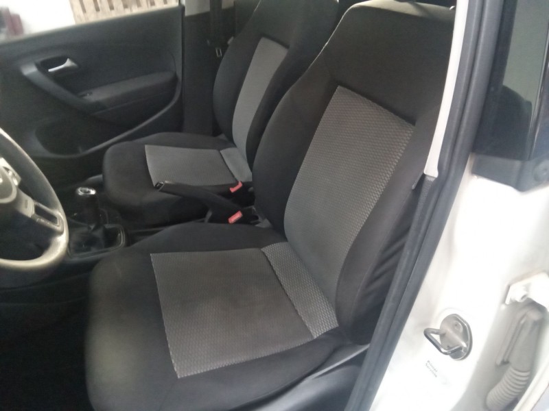 volkswagen polo (6r1) del año 2009