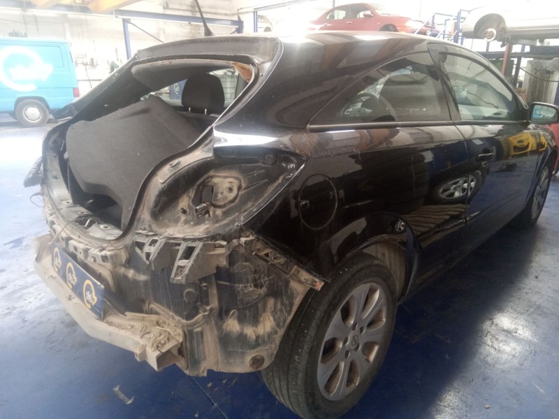 opel astra gtc del año 2008