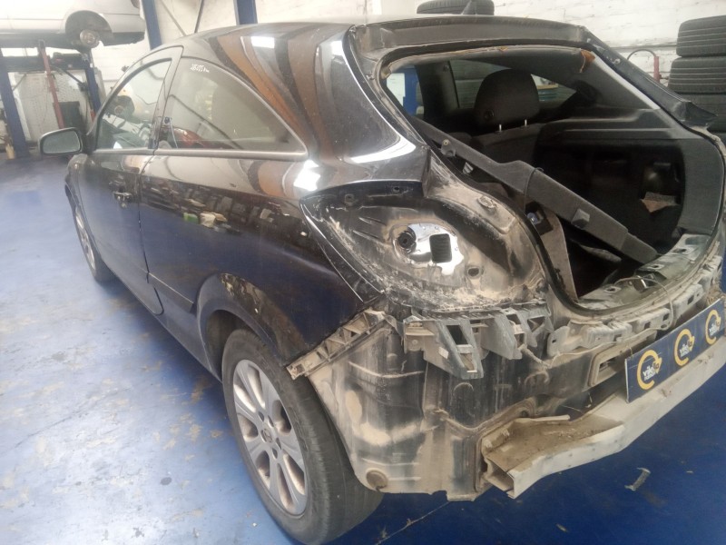 opel astra gtc del año 2008