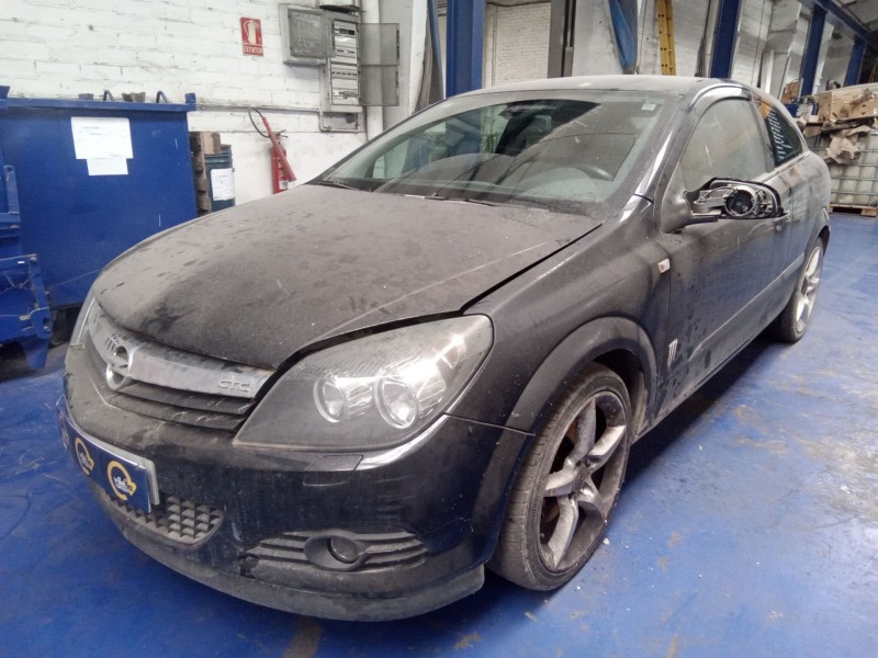 opel astra gtc del año 2007