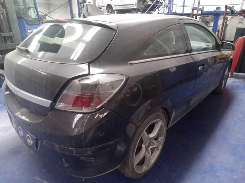 opel astra gtc del año 2007