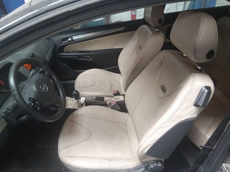 opel astra gtc del año 2007