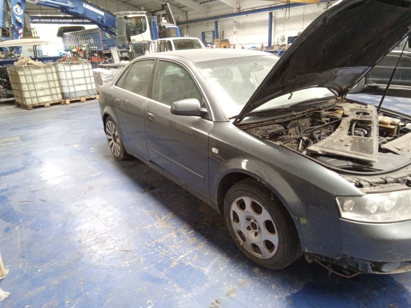 audi a4 berlina (8e) del año 2025