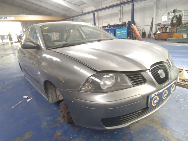 seat ibiza (6l1) del año 2002