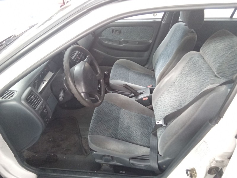 nissan almera (n15) del año 1997