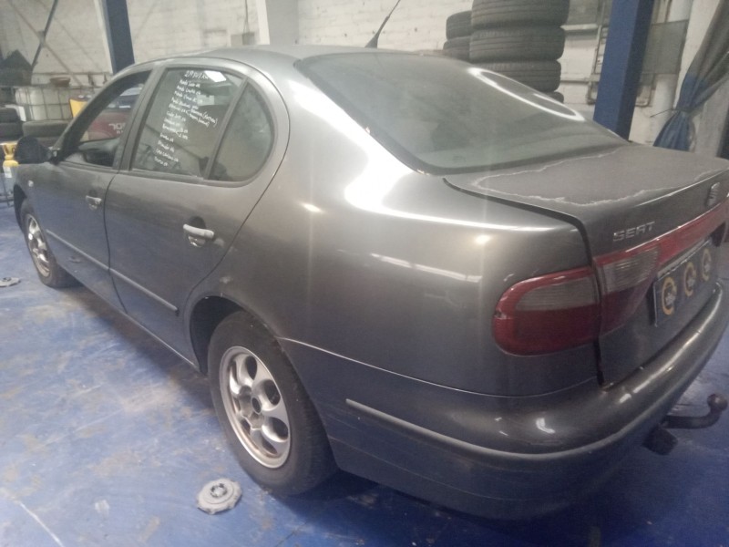 seat toledo (1m2) del año 1999