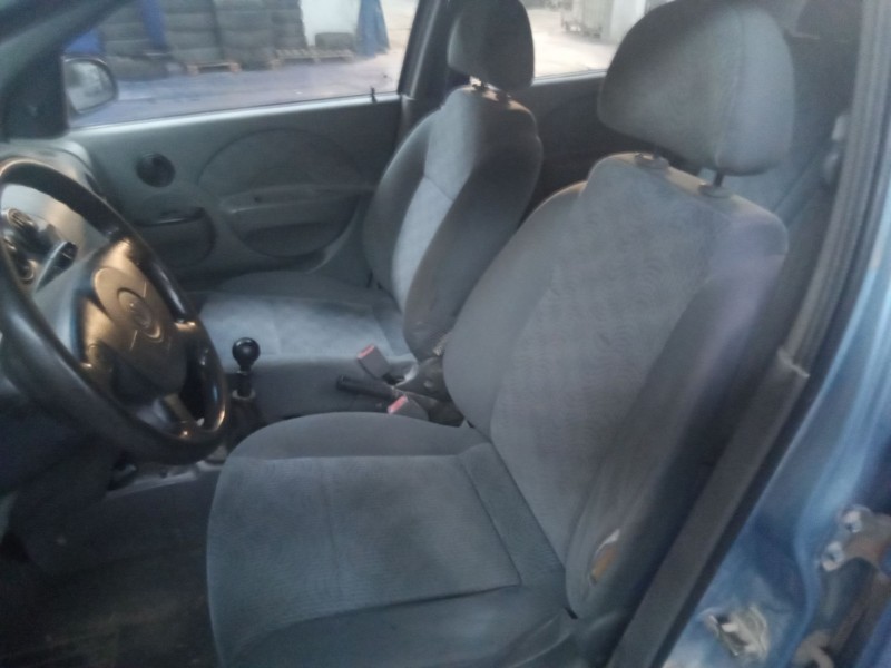 daewoo kalos sedán (klas) del año 2003