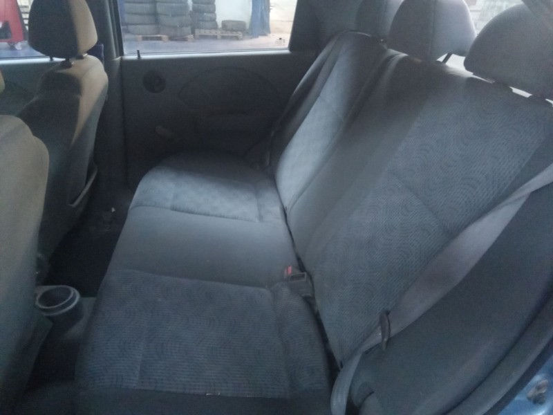 daewoo kalos sedán (klas) del año 2003