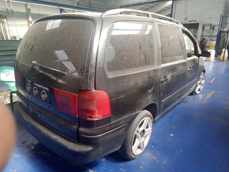 seat alhambra (7v8) del año 2007