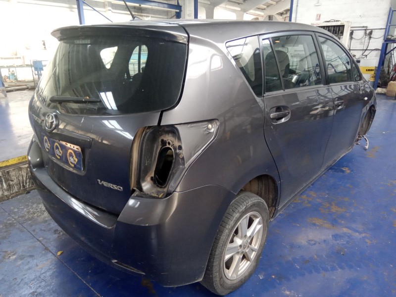 toyota verso del año 2009