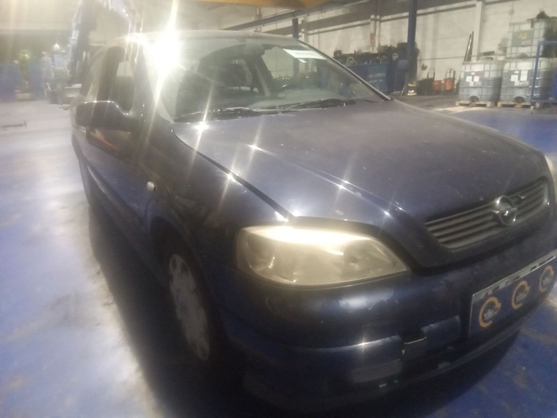 opel astra g berlina del año 2002