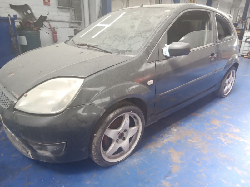 ford fiesta (cbk) del año 2005