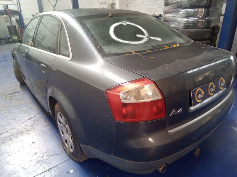 audi a4 berlina (8e) del año 2000