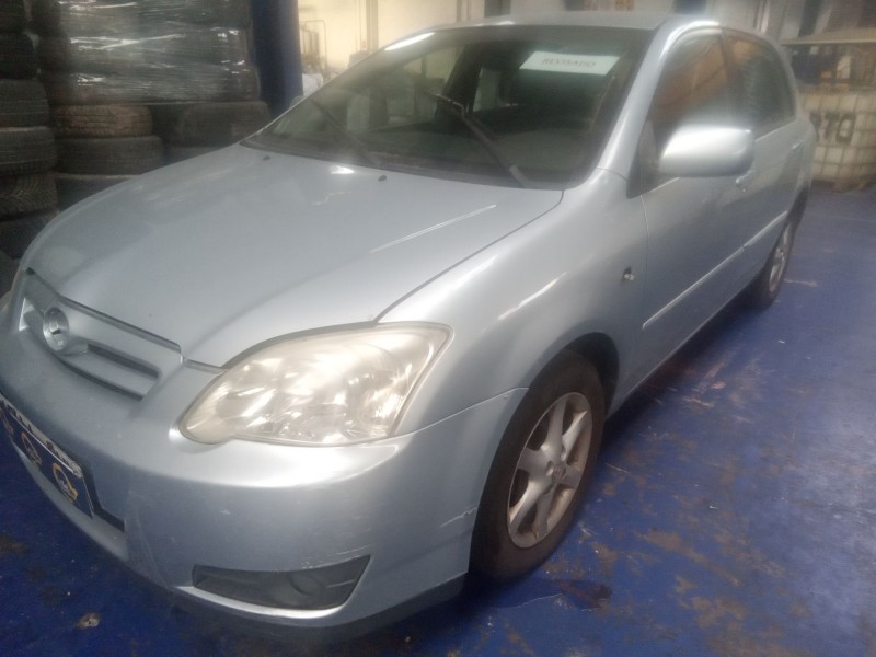 toyota corolla (e12) del año 2005