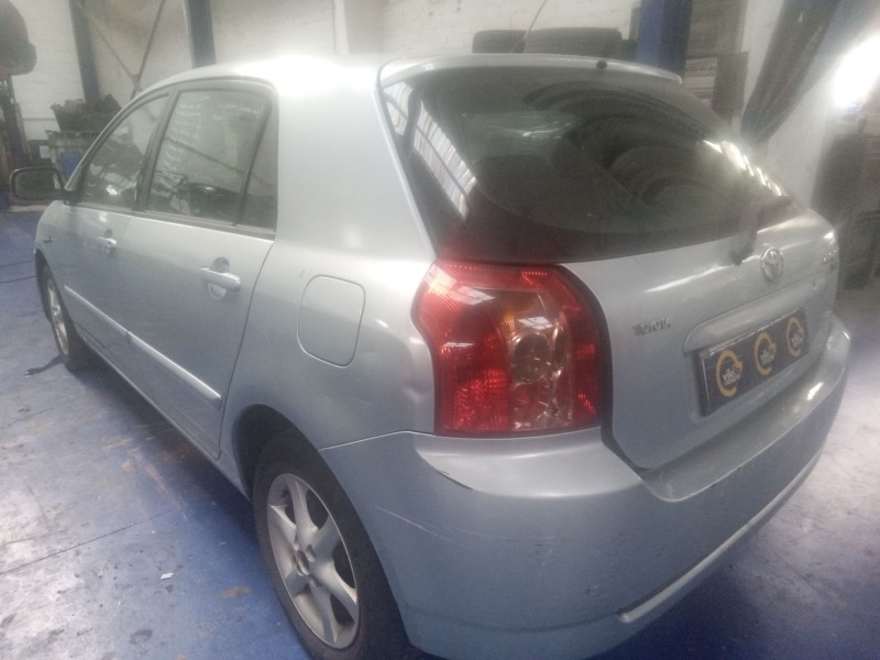 toyota corolla (e12) del año 2005