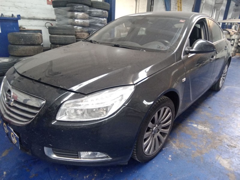 opel insignia 1.8 16v cosmo del año 2015