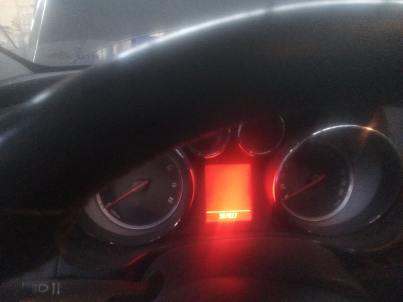 opel insignia 1.8 16v cosmo del año 2015