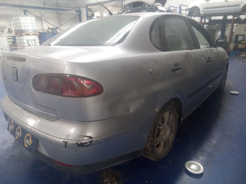 seat cordoba berlina (6l2) del año 2002
