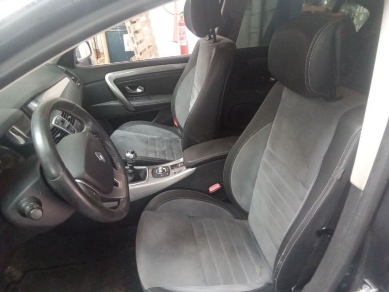 renault laguna iii del año 2012