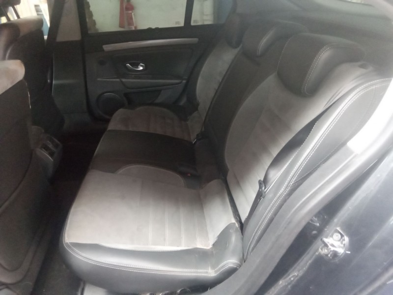 renault laguna iii del año 2012