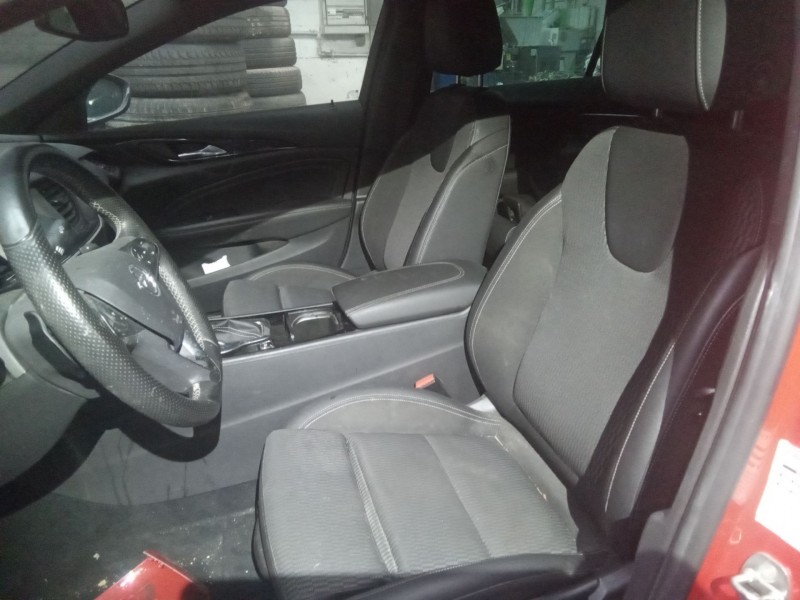 opel insignia berlina  | 0.08 - ... del año 2018