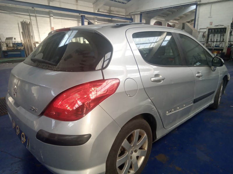 peugeot 308 del año 2008