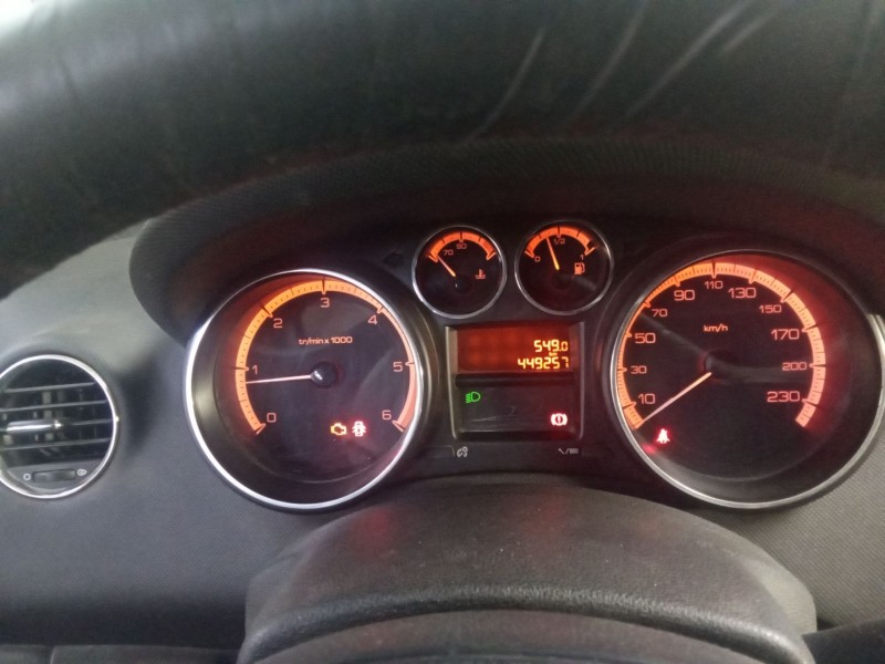 peugeot 308 del año 2008