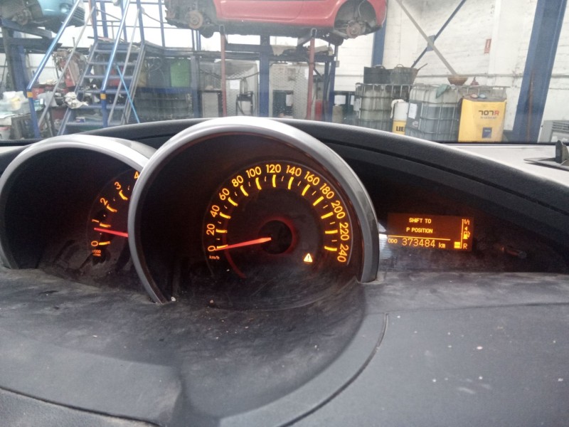 toyota corolla verso (r1) 2.0 d-4d luna | 02.04 - 12.05 del año 2010