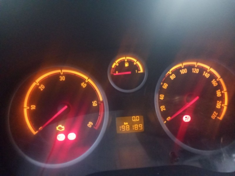 opel corsa d del año 2006