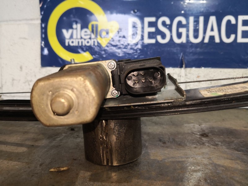 Recambio de elevalunas trasero izquierdo para bmw serie 3 berlina (e90) 320d referencia OEM IAM   