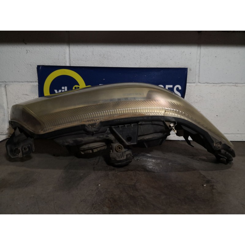Recambio de faro derecho para renault laguna ii grandtour (kg0) 1.9 dci diesel referencia OEM IAM 8200163324 89006907 